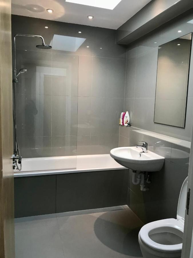 2 Bedroom 2 Bathroom Apartment 8 Including Free Parking 브롬리 외부 사진