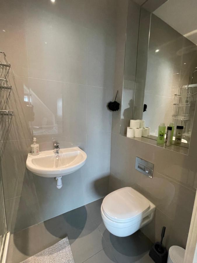 2 Bedroom 2 Bathroom Apartment 8 Including Free Parking 브롬리 외부 사진